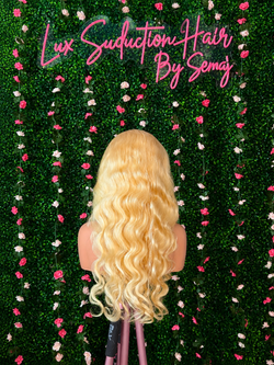 Blonde Body Wave Wig (26”)